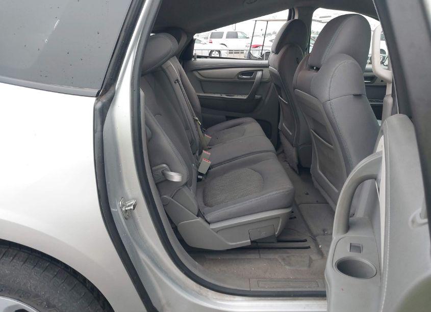 Photo 8 of 2016 Chevrolet Traverse LS (VIN 1GNKRFKD1GJ146212)