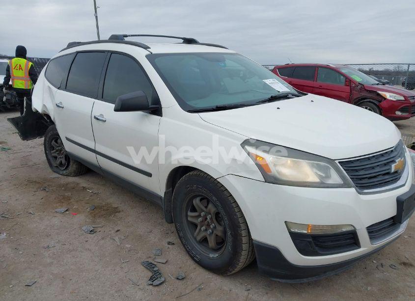 2013 Chevrolet Traverse LS (VIN 1GNKRFKD2DJ117992) main photo