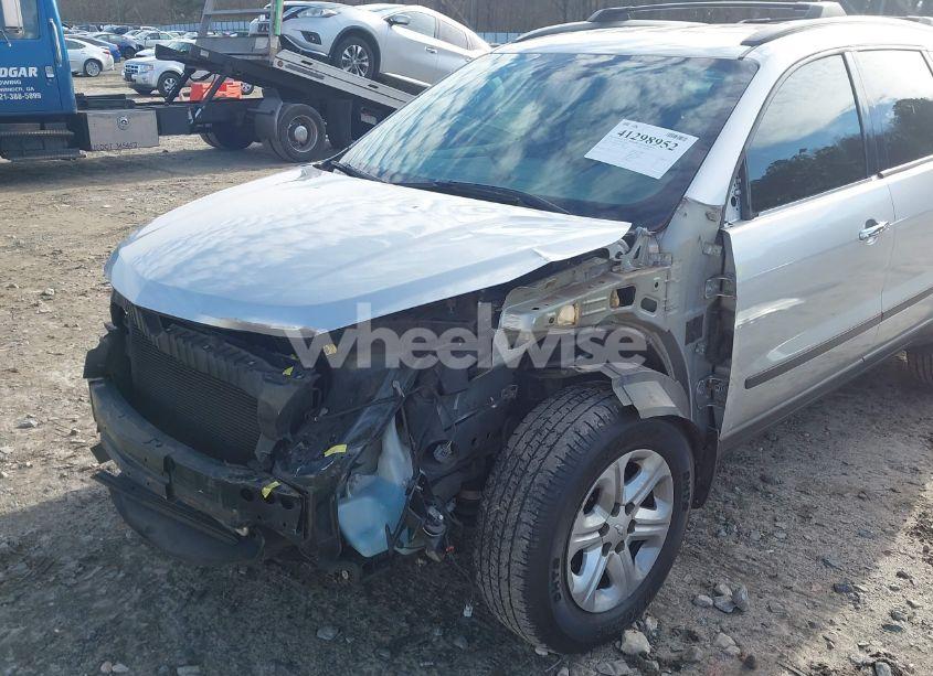 Photo 6 of 2014 Chevrolet Traverse LS (VIN 1GNKRFKD2EJ311794)