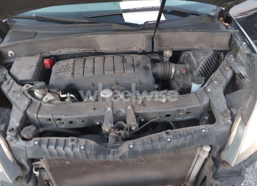 Photo 10 of 2017 Chevrolet Traverse LS (VIN 1GNKRFKD2HJ225972)