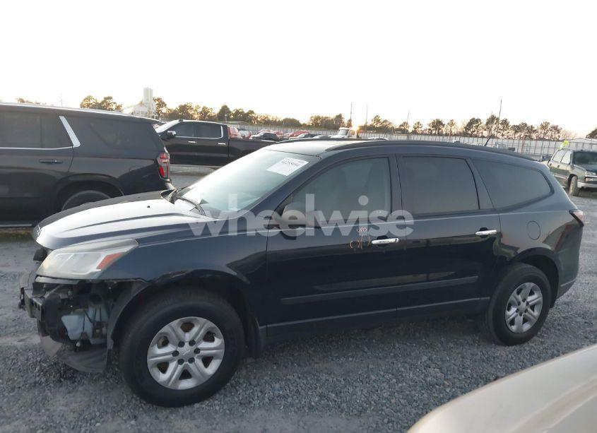 Photo 15 of 2017 Chevrolet Traverse LS (VIN 1GNKRFKD2HJ225972)