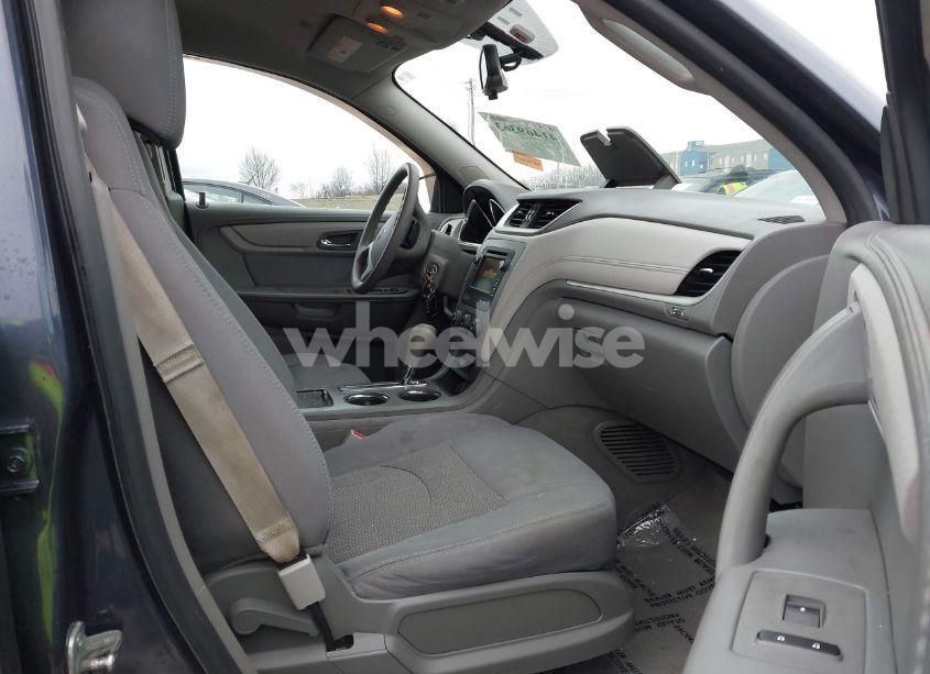 Photo 5 of 2014 Chevrolet Traverse LS (VIN 1GNKRFKD3EJ209176)