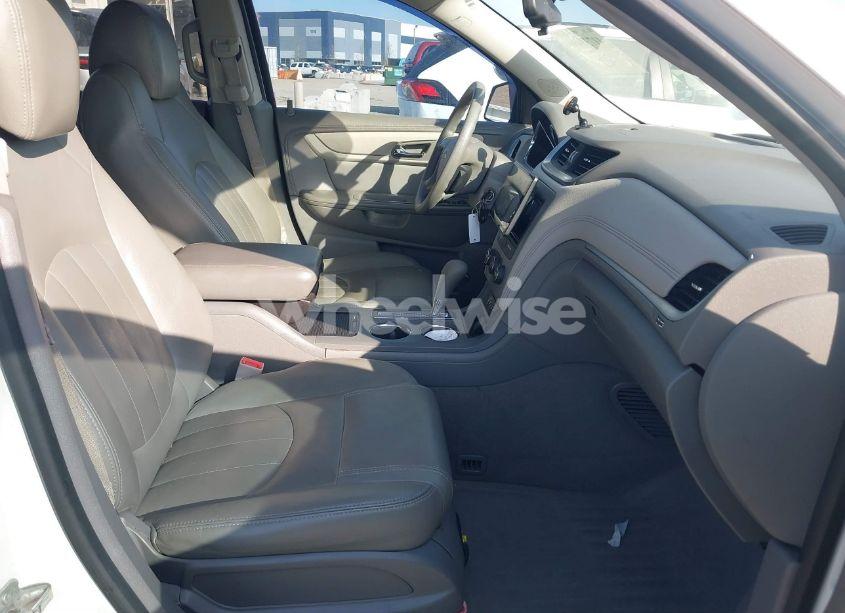 Photo 5 of 2015 Chevrolet Traverse LS (VIN 1GNKRFKD3FJ106129)