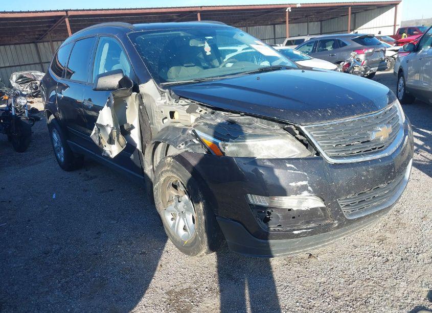 2016 Chevrolet Traverse LS (VIN 1GNKRFKD3GJ137818) main photo