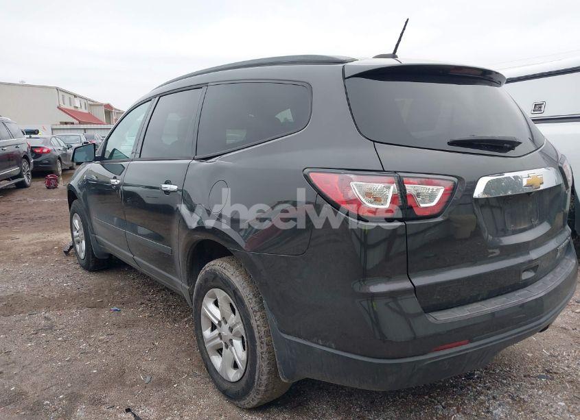 Photo 3 of 2016 Chevrolet Traverse LS (VIN 1GNKRFKD4GJ152151)