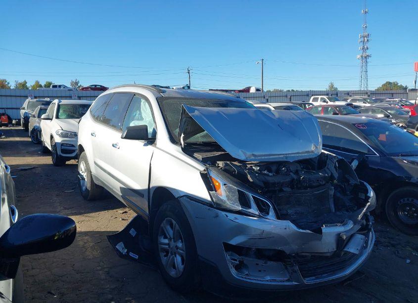 2017 Chevrolet Traverse LS (VIN 1GNKRFKD4HJ153382) main photo