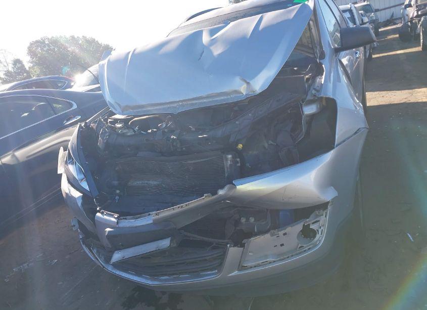 Photo 6 of 2017 Chevrolet Traverse LS (VIN 1GNKRFKD4HJ153382)