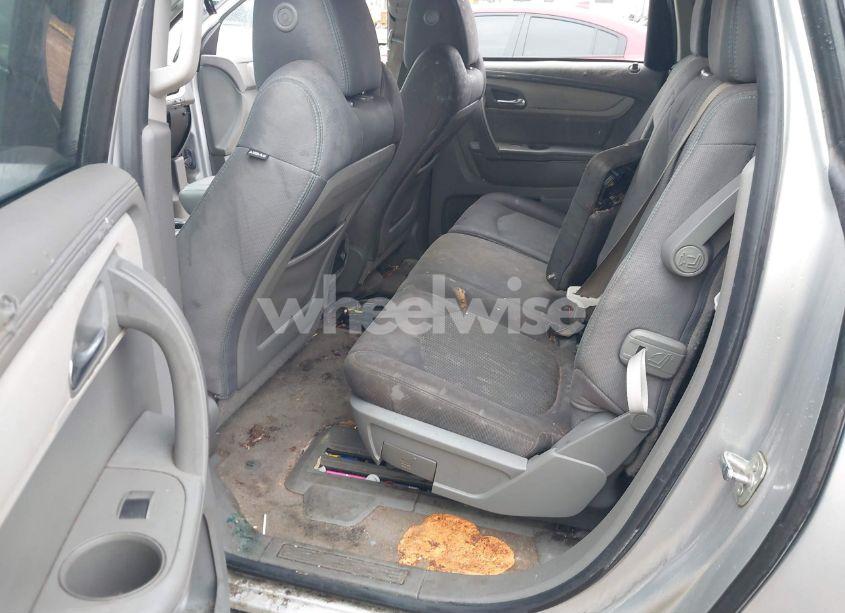 Photo 8 of 2017 Chevrolet Traverse LS (VIN 1GNKRFKD4HJ159182)