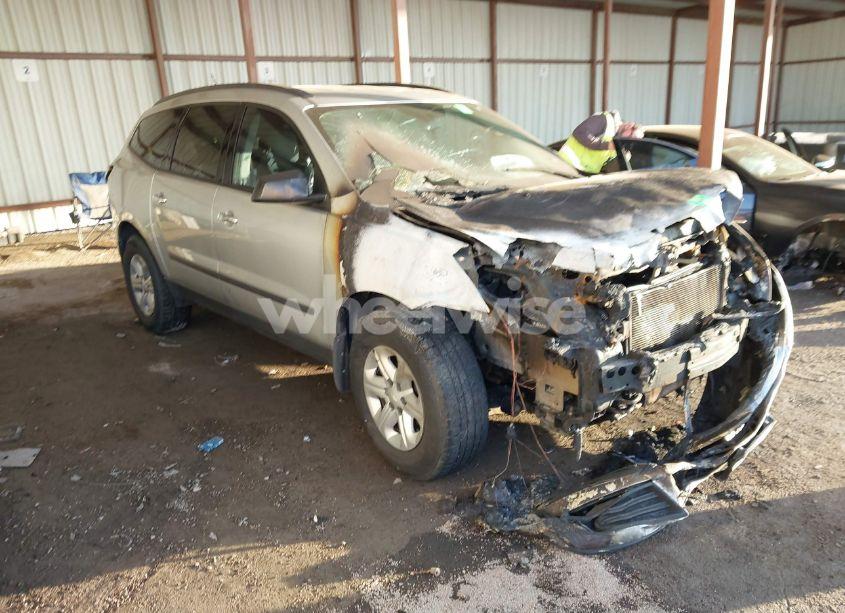 2017 Chevrolet Traverse LS (VIN 1GNKRFKD4HJ301336) main photo