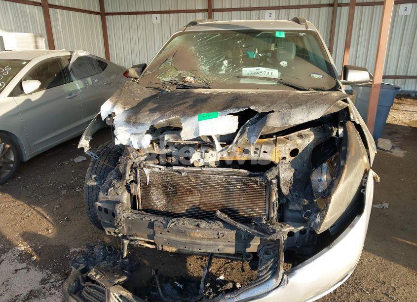 Photo 6 of 2017 Chevrolet Traverse LS (VIN 1GNKRFKD4HJ301336)