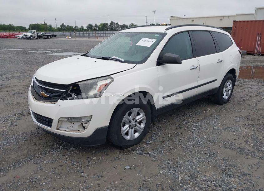 Photo 2 of 2014 Chevrolet Traverse LS (VIN 1GNKRFKD5EJ296045)