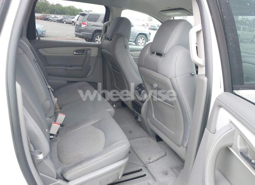 Photo 8 of 2014 Chevrolet Traverse LS (VIN 1GNKRFKD5EJ296045)