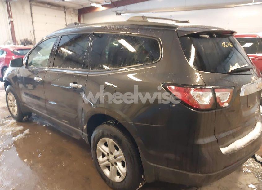 Photo 3 of 2016 Chevrolet Traverse LS (VIN 1GNKRFKD5GJ179519)