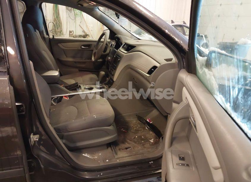 Photo 5 of 2016 Chevrolet Traverse LS (VIN 1GNKRFKD5GJ179519)