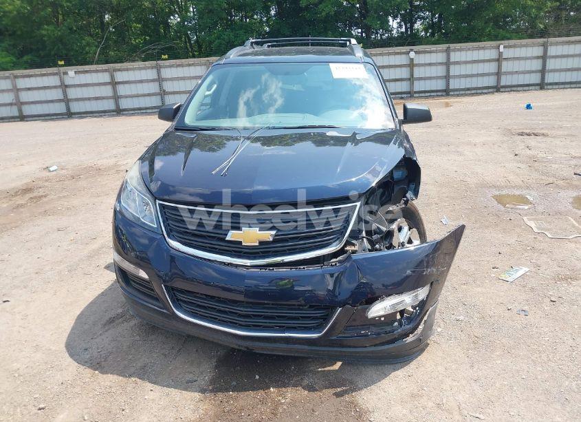 Photo 12 of 2017 Chevrolet Traverse LS (VIN 1GNKRFKD5HJ238330)