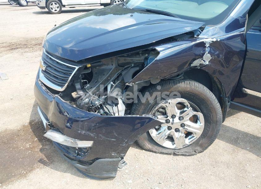 Photo 6 of 2017 Chevrolet Traverse LS (VIN 1GNKRFKD5HJ238330)