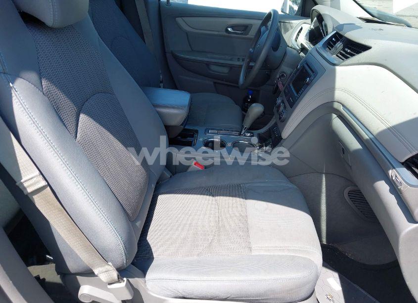 Photo 5 of 2017 Chevrolet Traverse LS (VIN 1GNKRFKD5HJ247271)