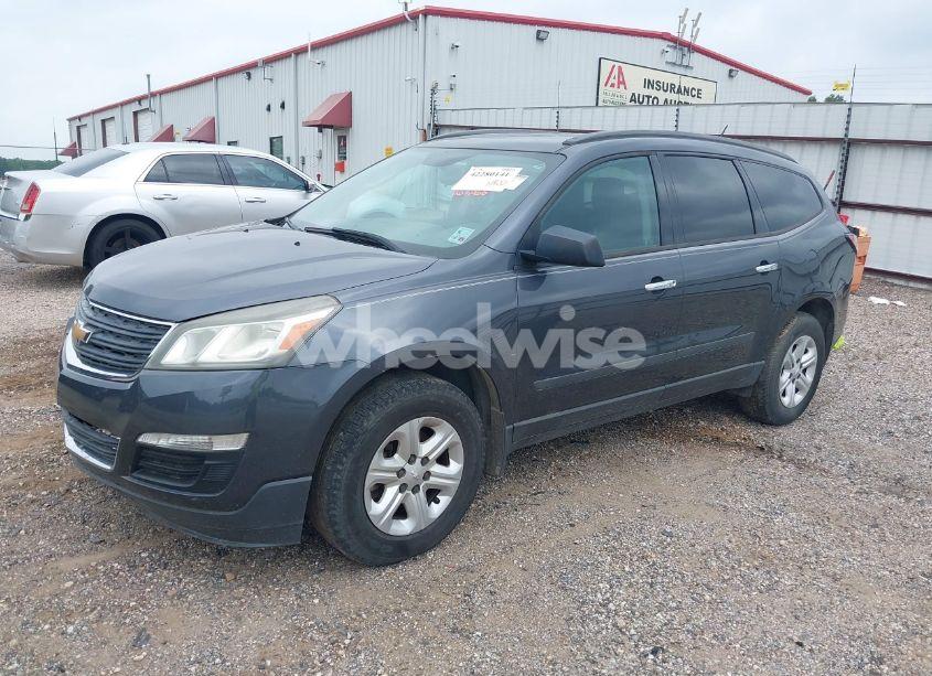 Photo 2 of 2014 Chevrolet Traverse LS (VIN 1GNKRFKD6EJ162077)