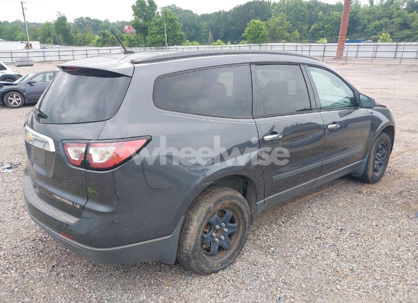 Photo 4 of 2014 Chevrolet Traverse LS (VIN 1GNKRFKD6EJ162077)