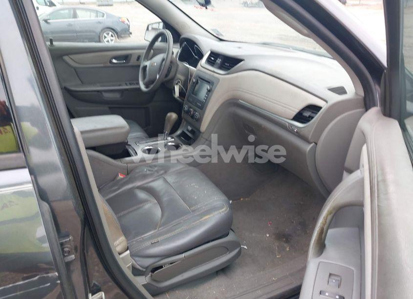 Photo 5 of 2014 Chevrolet Traverse LS (VIN 1GNKRFKD6EJ162077)