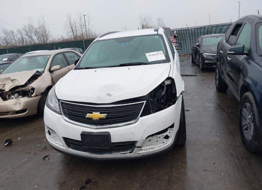 Photo 13 of 2017 Chevrolet Traverse LS (VIN 1GNKRFKD6HJ106984)