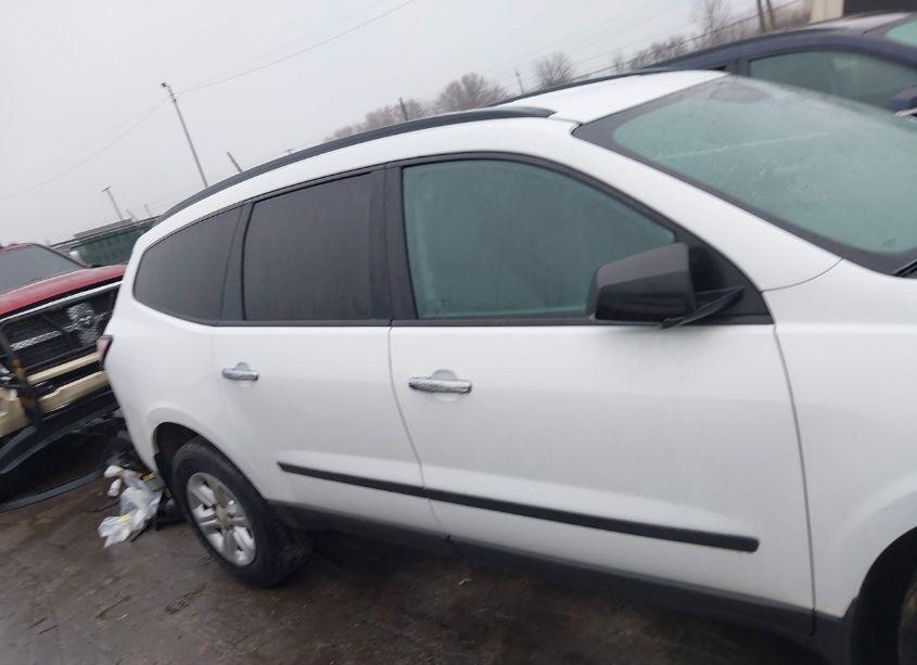 Photo 14 of 2017 Chevrolet Traverse LS (VIN 1GNKRFKD6HJ106984)