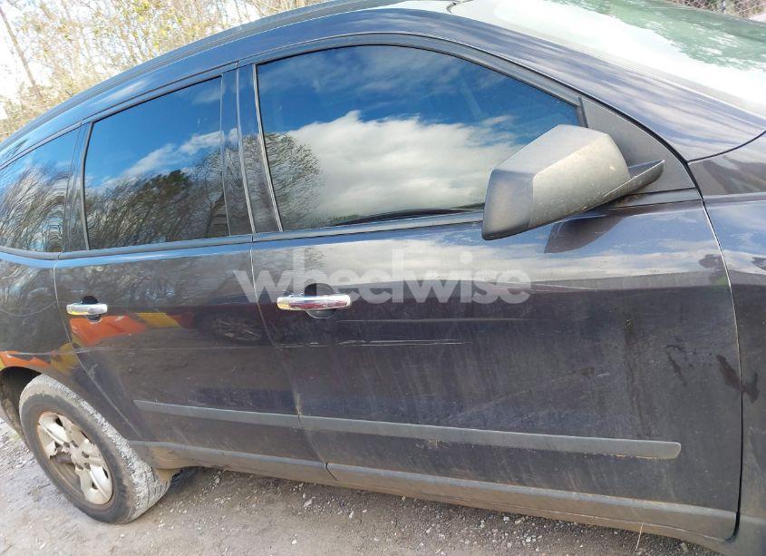 Photo 13 of 2017 Chevrolet Traverse LS (VIN 1GNKRFKD6HJ240927)