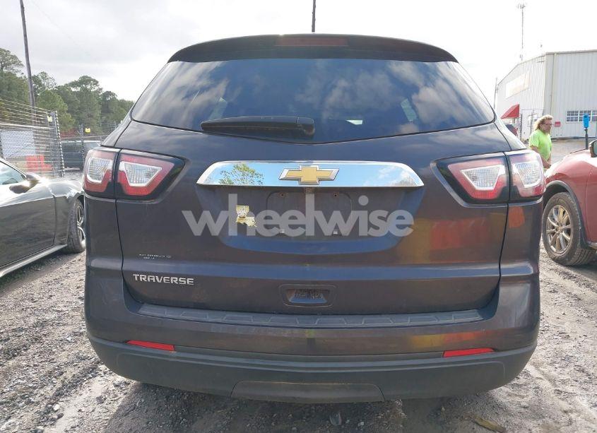 Photo 16 of 2017 Chevrolet Traverse LS (VIN 1GNKRFKD6HJ240927)