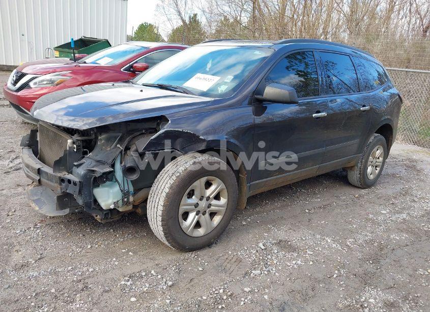 Photo 2 of 2017 Chevrolet Traverse LS (VIN 1GNKRFKD6HJ240927)