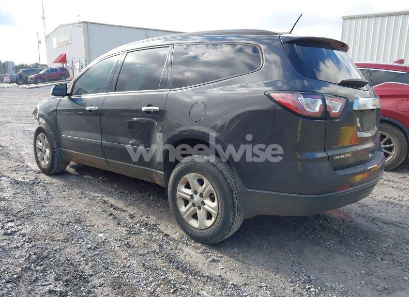 Photo 3 of 2017 Chevrolet Traverse LS (VIN 1GNKRFKD6HJ240927)