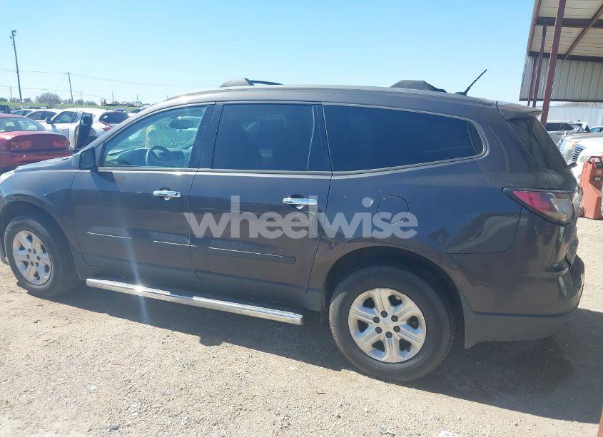 Photo 3 of 2014 Chevrolet Traverse LS (VIN 1GNKRFKD7EJ317798)