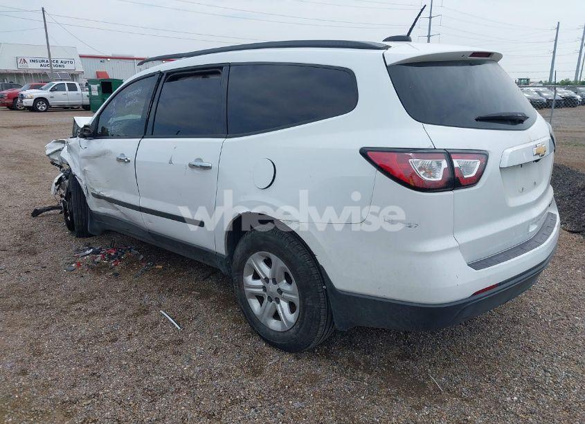 Photo 3 of 2016 Chevrolet Traverse LS (VIN 1GNKRFKD7GJ134601)