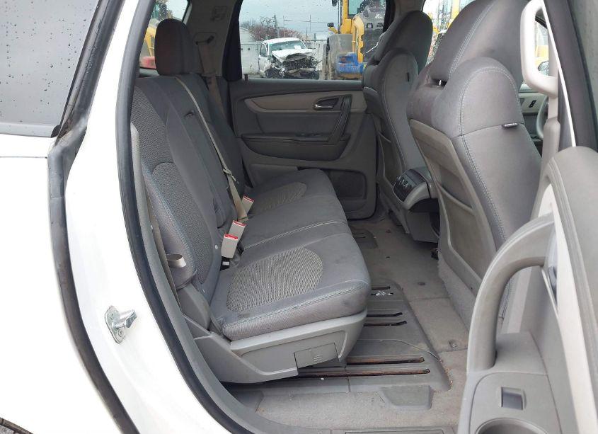 Photo 8 of 2014 Chevrolet Traverse LS (VIN 1GNKRFKD8EJ350843)