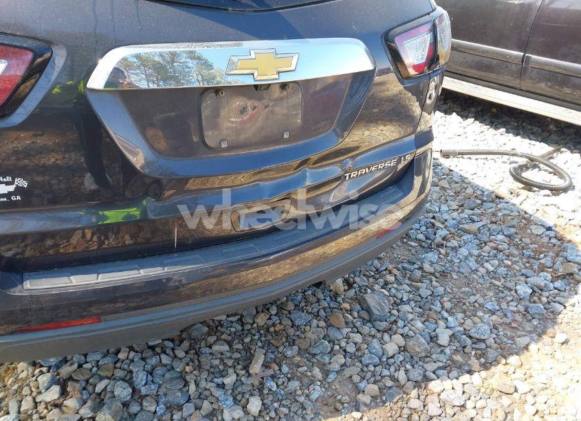 Photo 6 of 2015 Chevrolet Traverse LS (VIN 1GNKRFKD8FJ365554)