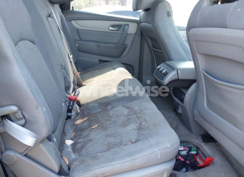 Photo 8 of 2015 Chevrolet Traverse LS (VIN 1GNKRFKD8FJ365554)