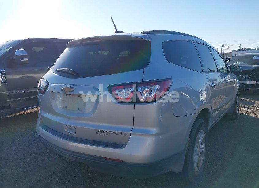 Photo 4 of 2016 Chevrolet Traverse LS (VIN 1GNKRFKD8GJ252785)