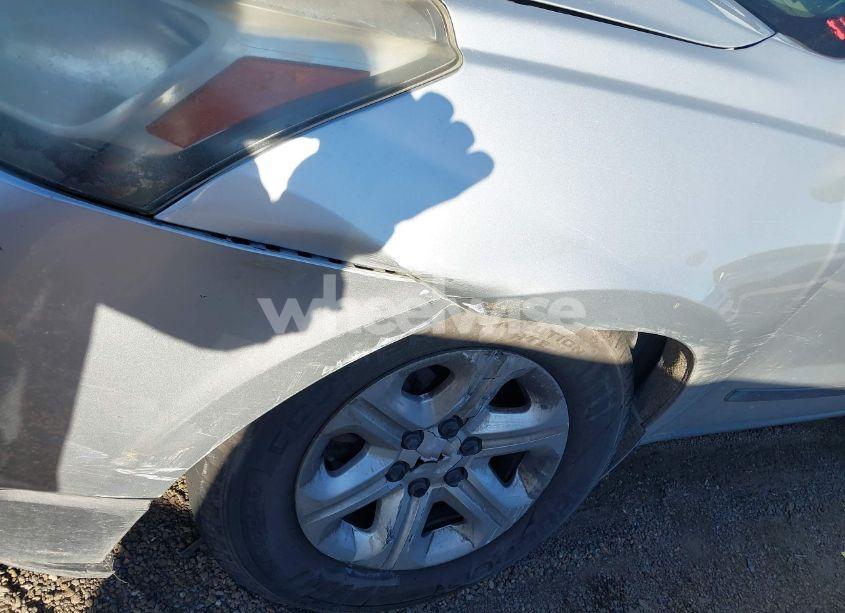 Photo 6 of 2016 Chevrolet Traverse LS (VIN 1GNKRFKD8GJ252785)