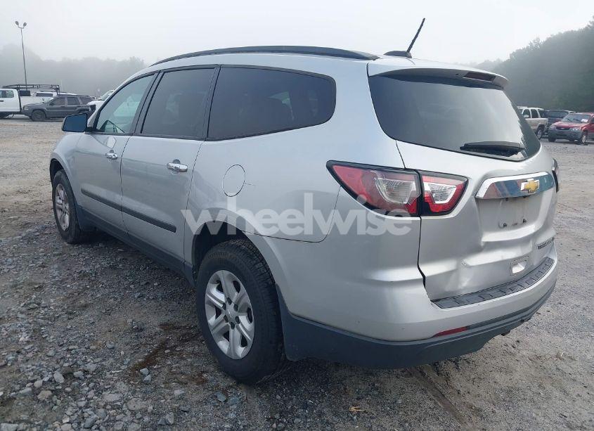 Photo 3 of 2016 Chevrolet Traverse LS (VIN 1GNKRFKD8GJ343572)