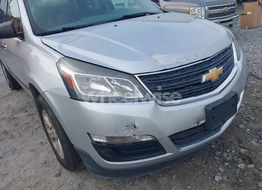 Photo 6 of 2016 Chevrolet Traverse LS (VIN 1GNKRFKD8GJ343572)