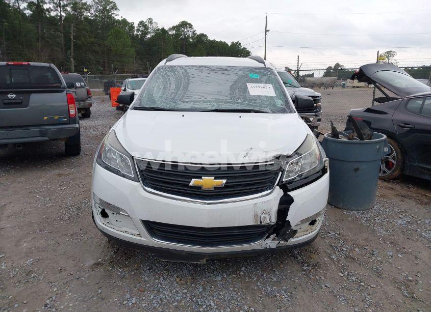 Photo 13 of 2017 Chevrolet Traverse LS (VIN 1GNKRFKD8HJ299803)