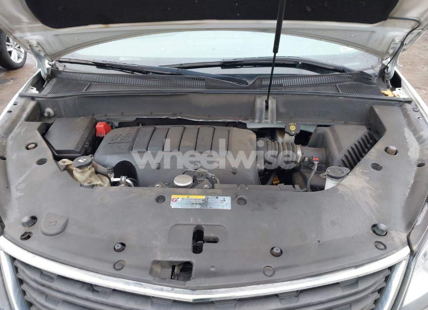 Photo 10 of 2017 Chevrolet Traverse LS (VIN 1GNKRFKD8HJ313165)