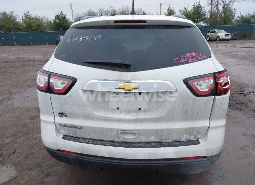 Photo 16 of 2017 Chevrolet Traverse LS (VIN 1GNKRFKD8HJ313165)