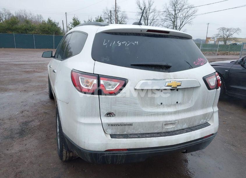 Photo 3 of 2017 Chevrolet Traverse LS (VIN 1GNKRFKD8HJ313165)