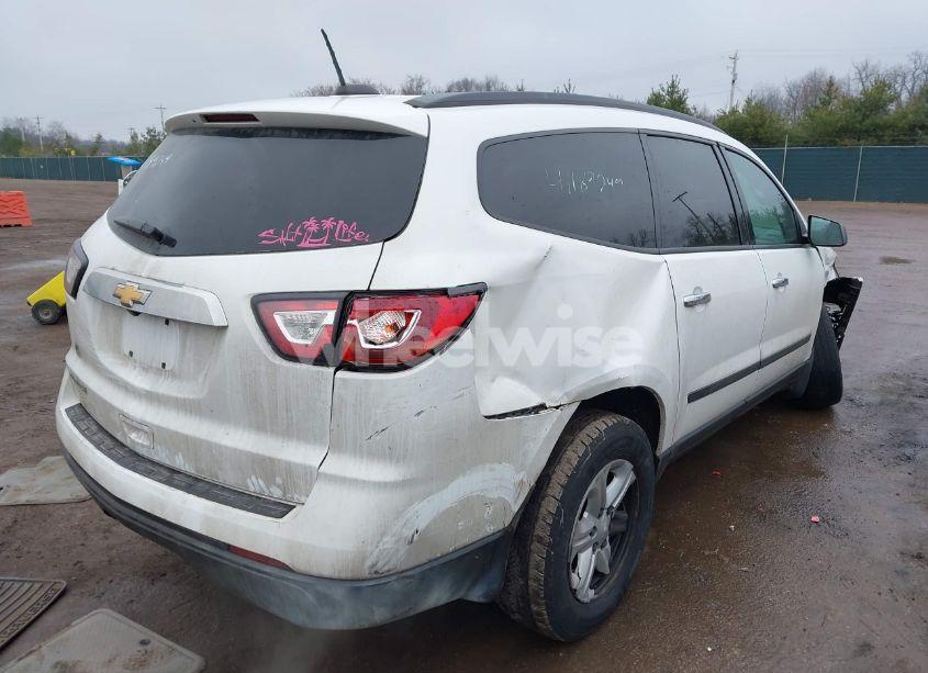 Photo 6 of 2017 Chevrolet Traverse LS (VIN 1GNKRFKD8HJ313165)