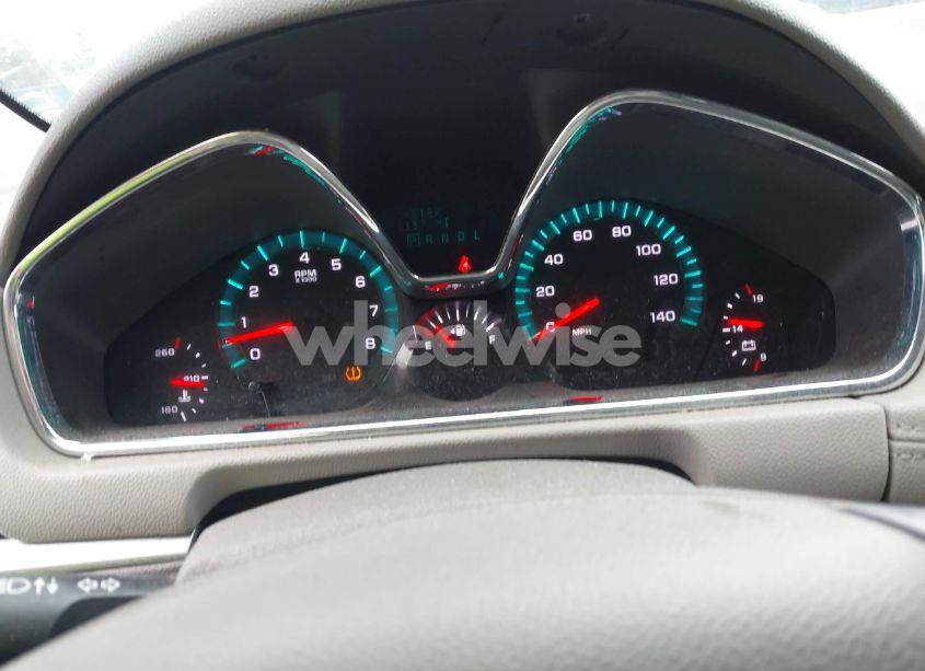 Photo 7 of 2017 Chevrolet Traverse LS (VIN 1GNKRFKD8HJ313165)