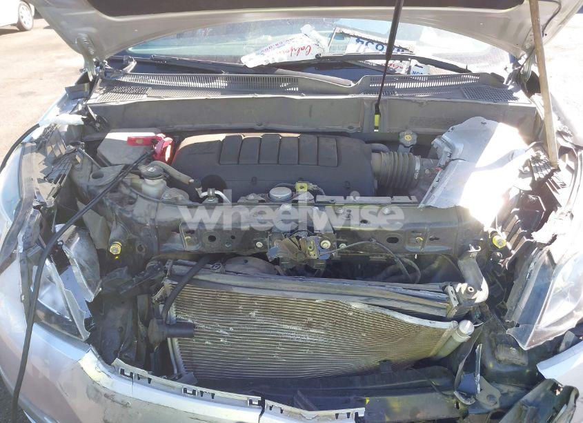 Photo 10 of 2017 Chevrolet Traverse LS (VIN 1GNKRFKD8HJ329009)