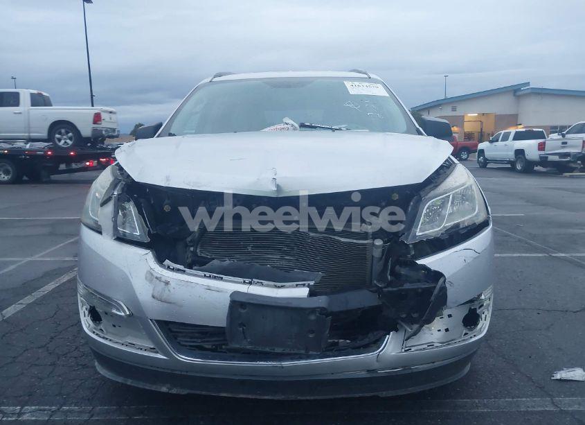 Photo 12 of 2017 Chevrolet Traverse LS (VIN 1GNKRFKD8HJ329009)