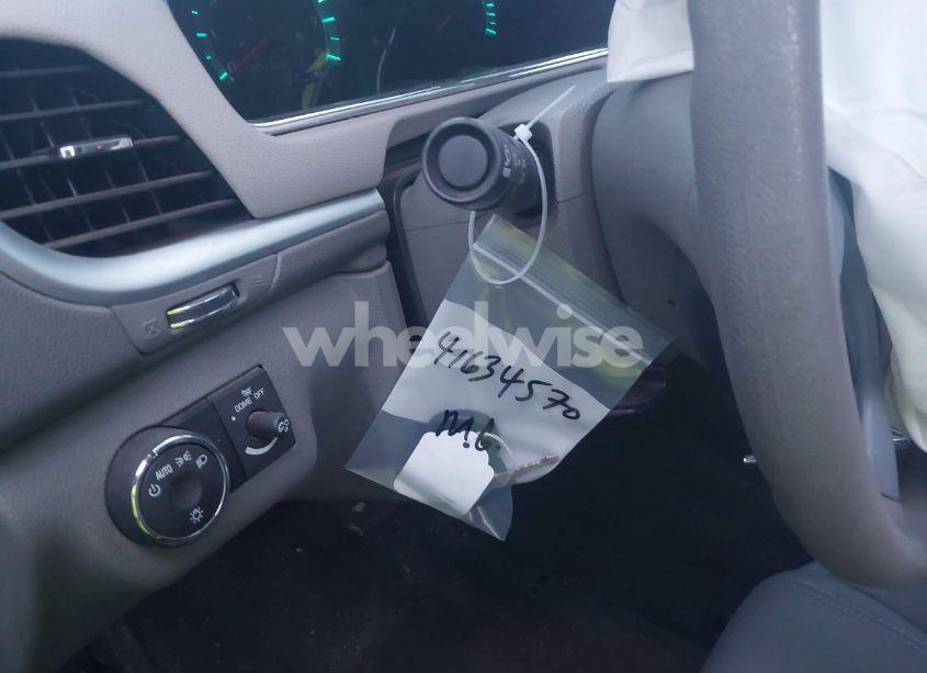 Photo 17 of 2017 Chevrolet Traverse LS (VIN 1GNKRFKD8HJ329009)