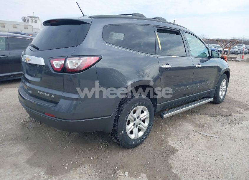 Photo 4 of 2014 Chevrolet Traverse LS (VIN 1GNKRFKD9EJ107722)