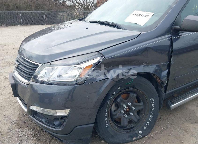 Photo 6 of 2014 Chevrolet Traverse LS (VIN 1GNKRFKD9EJ107722)